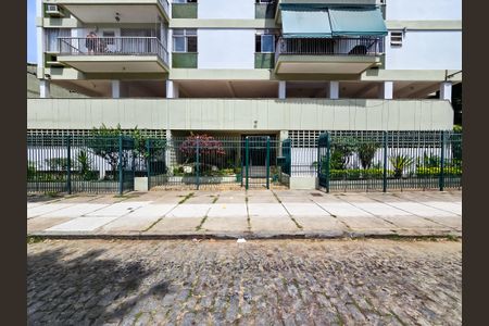Apartamento à venda com 63m², 2 quartos e 1 vaga Apartamento à venda com 63m², 2 quartos e 1 vagaFachada