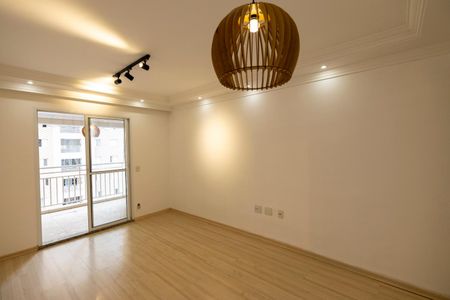 Sala de apartamento à venda com 3 quartos, 85m² em Jardim Tupanci, Barueri