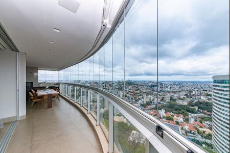 Apartamento à venda com 225m², 3 quartos e 3 vagasVaranda da Sala