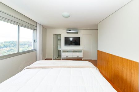 Apartamento à venda com 225m², 3 quartos e 3 vagasSuíte 1