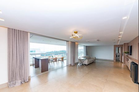 Apartamento à venda com 225m², 3 quartos e 3 vagasSala 1