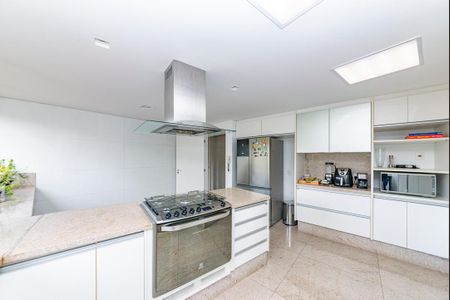 Apartamento à venda com 225m², 3 quartos e 3 vagasCozinha