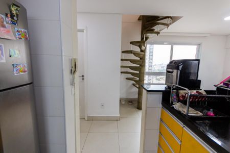 Apartamento à venda com 127m², 3 quartos e 2 vagas Apartamento à venda com 127m², 3 quartos e 2 vagasCozinha e Área de Serviço