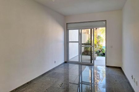 Sala 1 de casa para alugar com 4 quartos, 180m² em Piratininga, Niterói