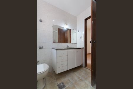Apartamento à venda com 136m², 3 quartos e 2 vagas Apartamento à venda com 136m², 3 quartos e 2 vagasBanheiro da Suíte