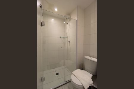Banheiro de kitnet/studio para alugar com 1 quarto, 25m² em Vila Olímpia, São Paulo