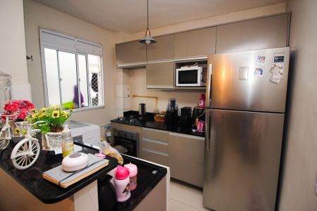 Apartamento à venda com 45m², 2 quartos e 1 vaga Apartamento à venda com 45m², 2 quartos e 1 vagaCozinha e Área de Serviço