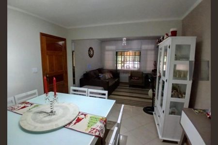 Foto 01 de casa à venda com 3 quartos, 225m² em Mirandópolis, São Paulo