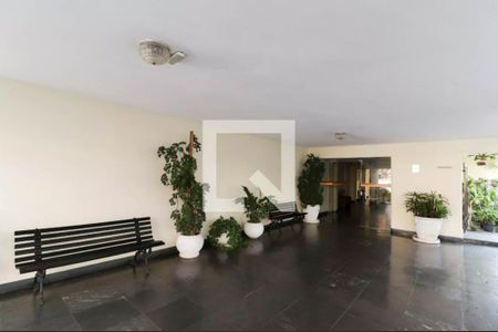 Apartamento à venda com 73m², 2 quartos e 1 vaga Apartamento à venda com 73m², 2 quartos e 1 vagaHall