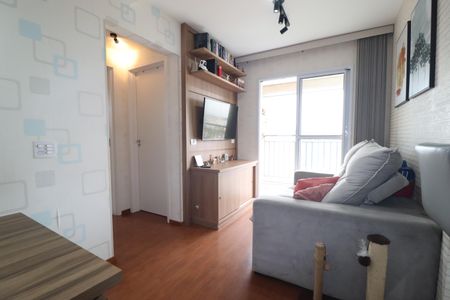 Sala de apartamento à venda com 2 quartos, 49m² em Vila Eldizia, Santo André
