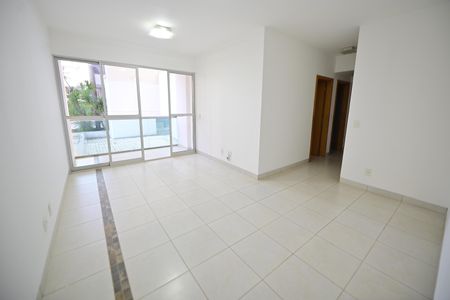 Sala de apartamento para alugar com 3 quartos, 79m² em Setor Bueno, Goiânia