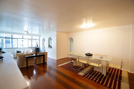entrada de apartamento para alugar com 3 quartos, 132m² em Jardim Paulista, São Paulo