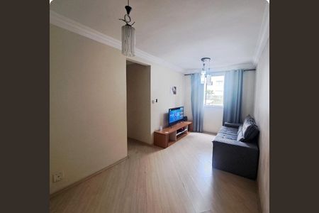 Sala de apartamento à venda com 2 quartos, 50m² em Quitaúna, Osasco