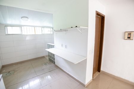 Casa de condomínio para alugar com 59m², 2 quartos e 1 vaga Casa de condomínio para alugar com 59m², 2 quartos e 1 vagaCozinha