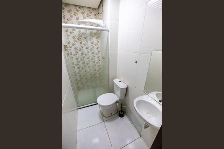 Casa de condomínio para alugar com 59m², 2 quartos e 1 vaga Casa de condomínio para alugar com 59m², 2 quartos e 1 vagaBanheiro