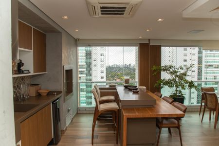 Apartamento à venda com 194m², 3 quartos e 4 vagas Apartamento à venda com 194m², 3 quartos e 4 vagasVaranda gourmet