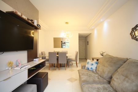 Sala de apartamento à venda com 4 quartos, 81m² em Vila Suzana, São Paulo