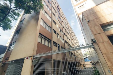 Apartamento à venda com 41m², 1 quarto e sem vaga Apartamento à venda com 41m², 1 quarto e sem vagaFachada