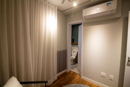 Suíte 1 de apartamento para alugar com 2 quartos, 68m² em Santo Amaro, São Paulo