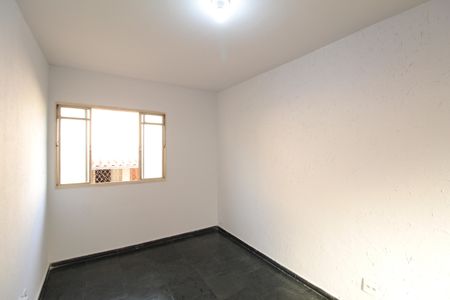 Sala de casa de condomínio para alugar com 2 quartos, 50m² em São João Batista, Belo Horizonte