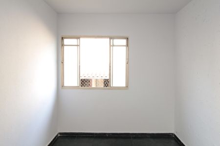 Sala de casa de condomínio para alugar com 2 quartos, 50m² em São João Batista, Belo Horizonte