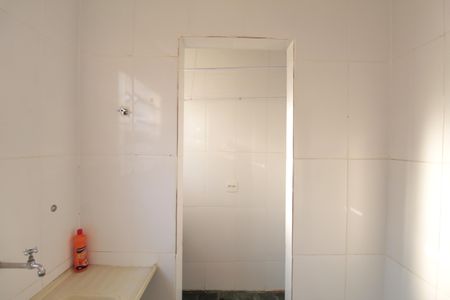 Casa de condomínio para alugar com 50m², 2 quartos e sem vagaCozinha e Área de Serviço