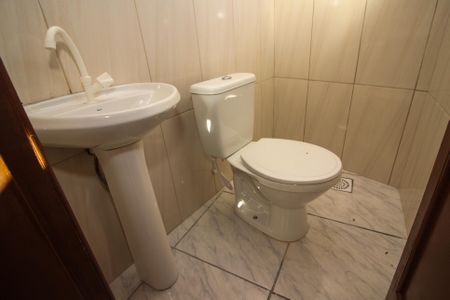Casa de condomínio à venda com 36m², 1 quarto e 1 vaga Casa de condomínio à venda com 36m², 1 quarto e 1 vagaBanheiro Social