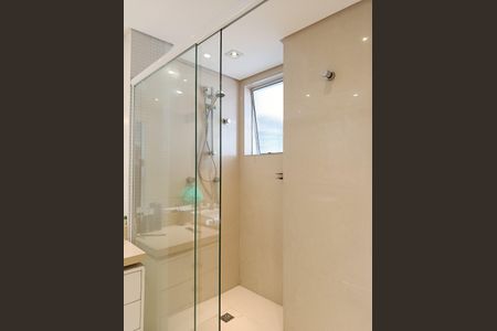 Apartamento à venda com 140m², 3 quartos e 1 vaga Apartamento à venda com 140m², 3 quartos e 1 vagaBanheiro da Suíte