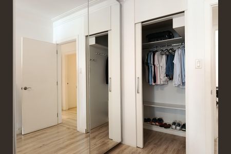 Apartamento à venda com 140m², 3 quartos e 1 vaga Apartamento à venda com 140m², 3 quartos e 1 vagaSuíte