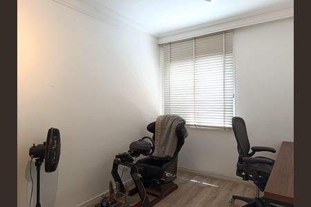 Apartamento à venda com 140m², 3 quartos e 1 vaga Apartamento à venda com 140m², 3 quartos e 1 vagaQuarto 2