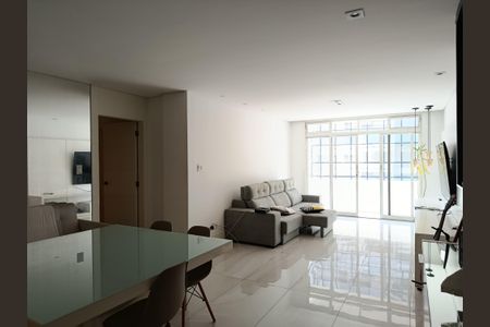 Apartamento à venda com 140m², 3 quartos e 1 vaga Apartamento à venda com 140m², 3 quartos e 1 vagaSala