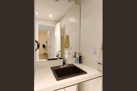 Apartamento à venda com 140m², 3 quartos e 1 vaga Apartamento à venda com 140m², 3 quartos e 1 vagaBanheiro social