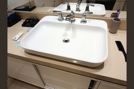 Apartamento à venda com 140m², 3 quartos e 1 vaga Apartamento à venda com 140m², 3 quartos e 1 vagaBanheiro da Suíte