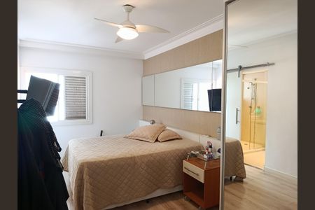 Apartamento à venda com 140m², 3 quartos e 1 vaga Apartamento à venda com 140m², 3 quartos e 1 vagaSuíte