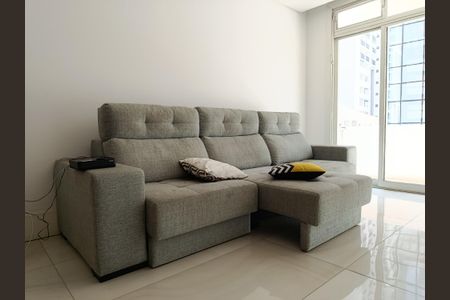 Apartamento à venda com 140m², 3 quartos e 1 vaga Apartamento à venda com 140m², 3 quartos e 1 vagaSala