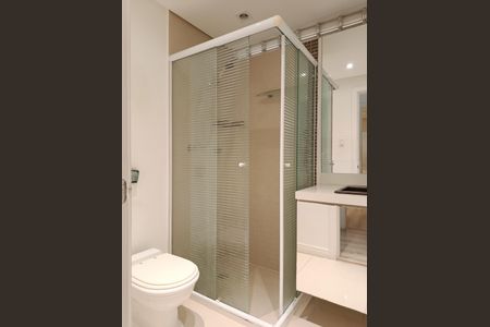 Apartamento à venda com 140m², 3 quartos e 1 vaga Apartamento à venda com 140m², 3 quartos e 1 vagaBanheiro social