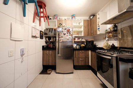 Sala/Cozinha de casa de condomínio à venda com 2 quartos, 52m² em Jardim Triana, São Paulo