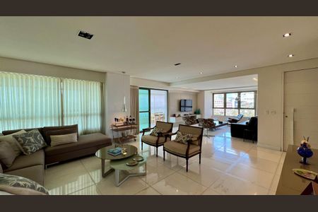 Apartamento à venda com 288m², 4 quartos e 6 vagas Apartamento à venda com 288m², 4 quartos e 6 vagasSala