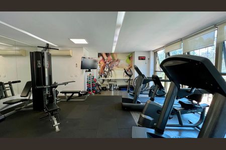 Apartamento à venda com 288m², 4 quartos e 6 vagas Apartamento à venda com 288m², 4 quartos e 6 vagasAcademia