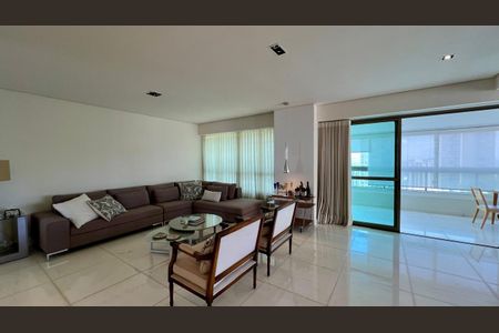 Apartamento à venda com 288m², 4 quartos e 6 vagas Apartamento à venda com 288m², 4 quartos e 6 vagasSala