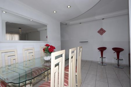 Apartamento à venda com 71m², 3 quartos e 1 vagaSala