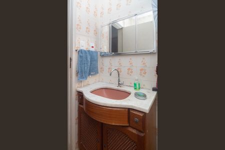 Casa à venda com 105m², 3 quartos e 1 vagaBanheiro Social