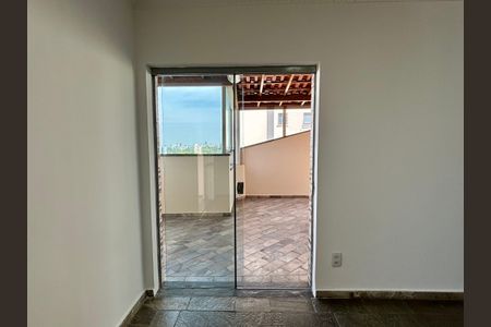 Apartamento à venda com 178m², 3 quartos e 3 vagas Apartamento à venda com 178m², 3 quartos e 3 vagasCobertura