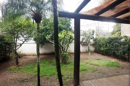 Casa à venda com 260m², 3 quartos e 2 vagasPátio