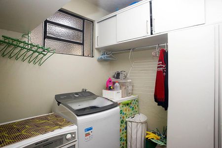 Casa à venda com 260m², 3 quartos e 2 vagasÁrea de Serviço + Despensa