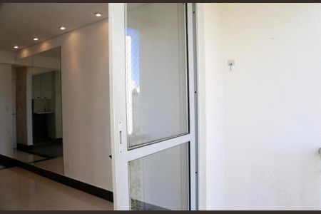 Apartamento à venda com 68m², 3 quartos e 2 vagas Apartamento à venda com 68m², 3 quartos e 2 vagasFoto 03