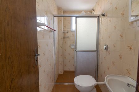 Banheiro Social de apartamento para alugar com 1 quarto, 45m² em Vila Lageado, São Paulo