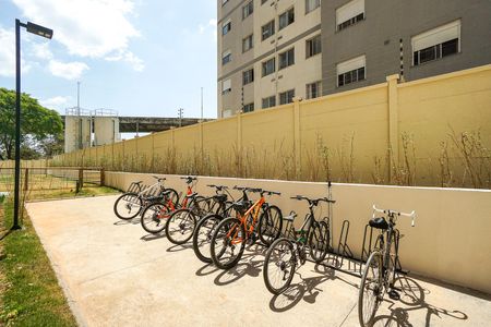 Apartamento para alugar com 37m², 2 quartos e sem vaga Apartamento para alugar com 37m², 2 quartos e sem vagaÁrea comum - Bicicletário