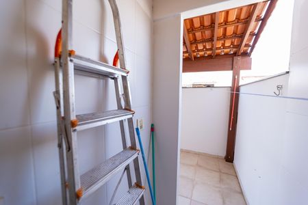 Apartamento à venda com 98m², 2 quartos e 1 vaga Apartamento à venda com 98m², 2 quartos e 1 vagaÁrea de Serviço