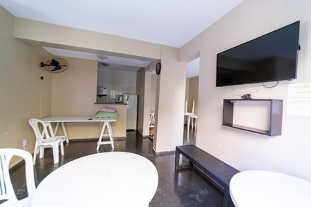 Apartamento à venda com 98m², 2 quartos e 1 vaga Apartamento à venda com 98m², 2 quartos e 1 vagaÁrea comum - Salão de festas